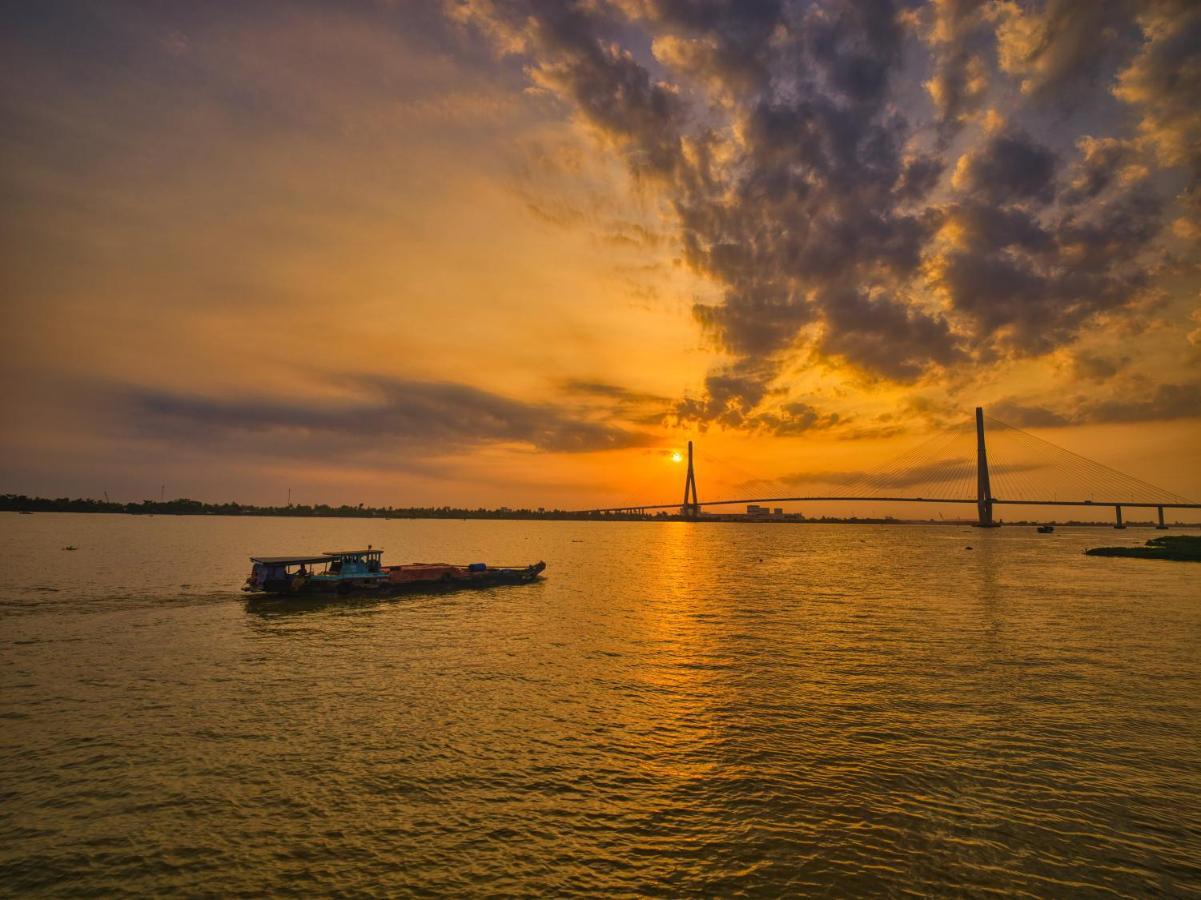 Готель Legacy Mekong Кантхо Екстер'єр фото